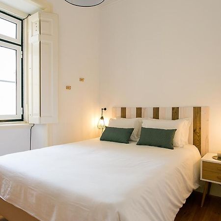 Lovelystay - Cozy 3Bdr Apartment In Estrela ลิสบอน ภายนอก รูปภาพ