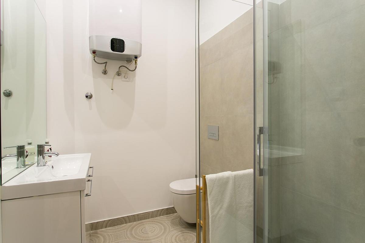 Lovelystay - Cozy 3Bdr Apartment In Estrela ลิสบอน ภายนอก รูปภาพ